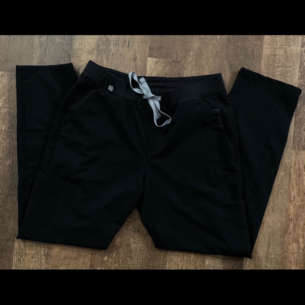 Figs M/R Black Alwar Pant